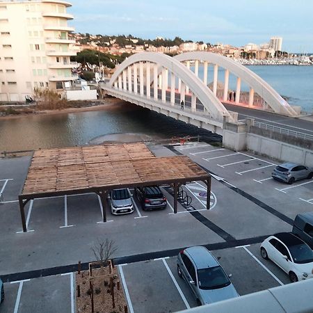 Front De Mer Golfe De Saint-Tropez Sainte-Maxime Exteriör bild